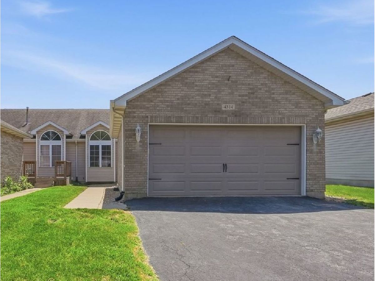  For Sale Joliet Illinois, 4314 River Glen Drive