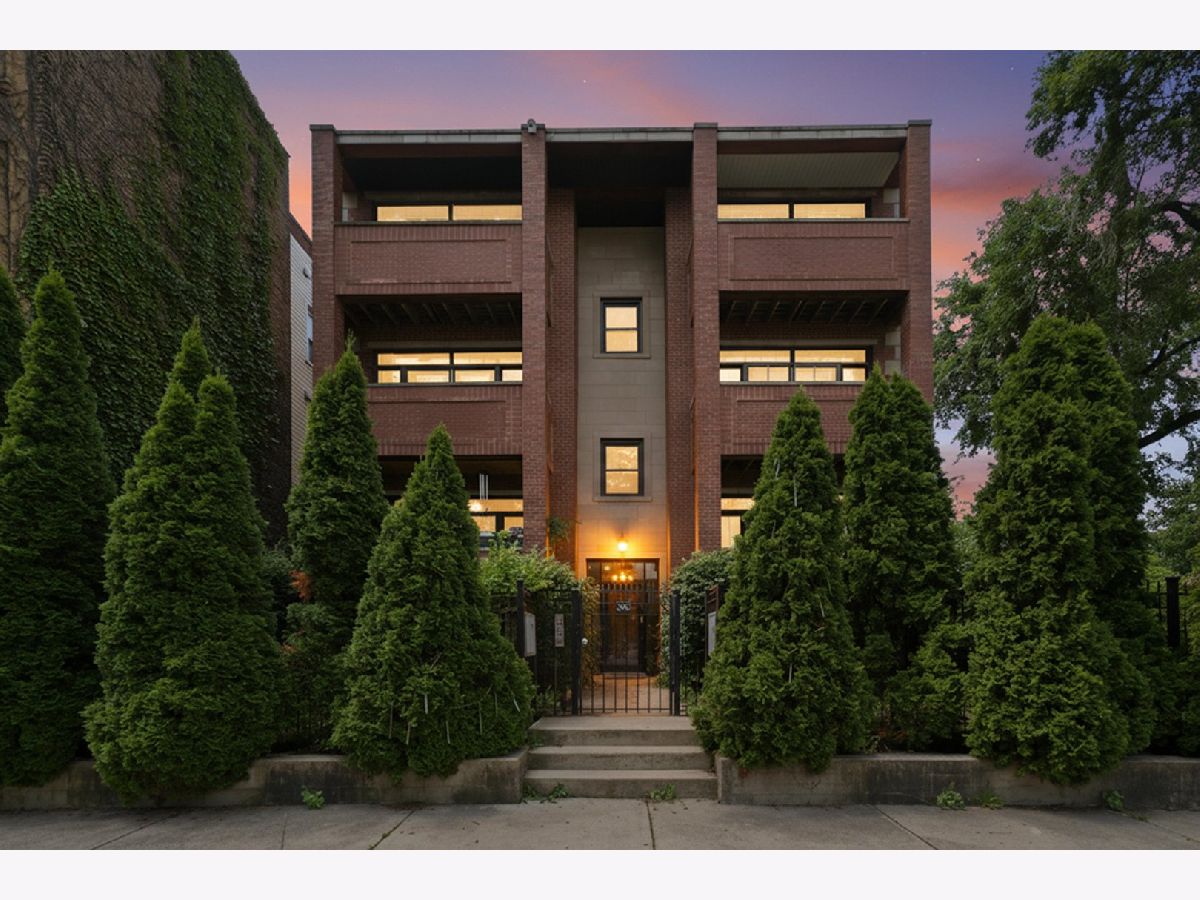  For Sale Chicago Illinois, 6500 Minerva Avenue