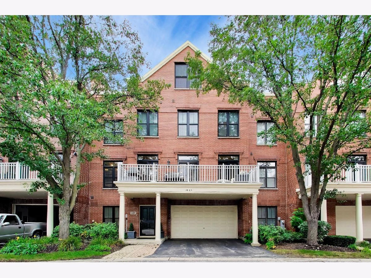 Townhomes For Sale Tower Crossing Glenview Illinois, 1865 Admiral Court