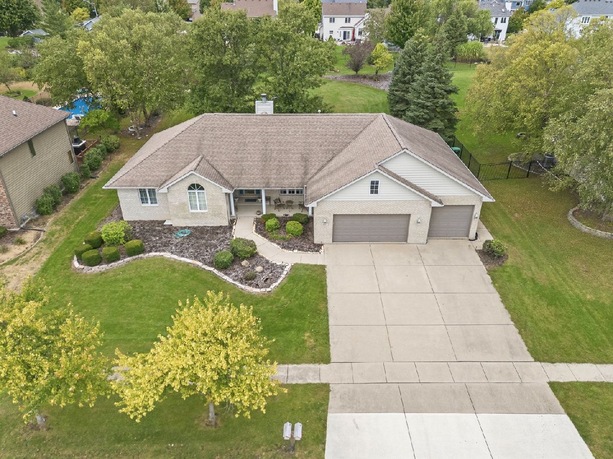  For Sale Channahon Illinois, 26142 Highland Drive