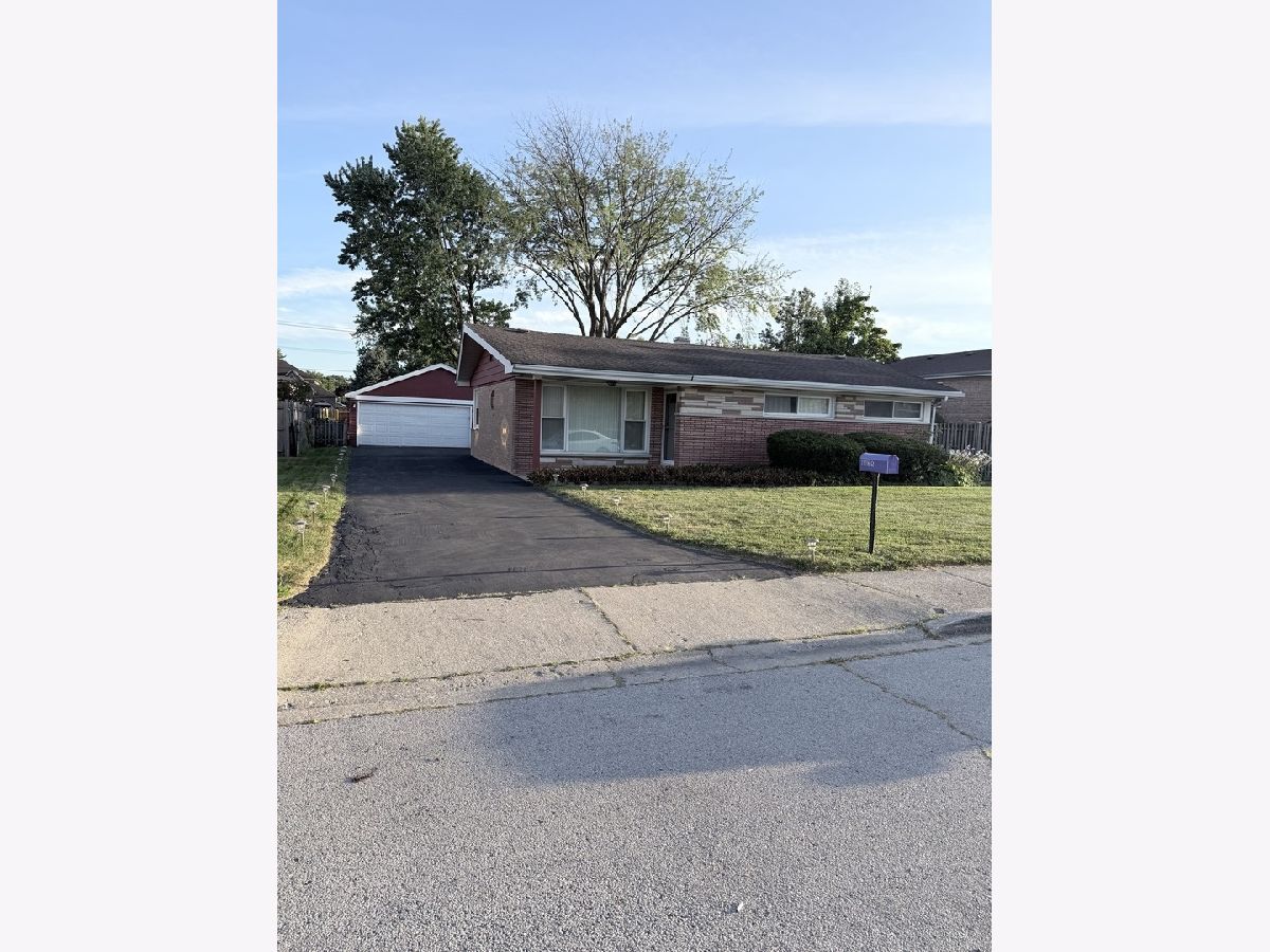  For Sale Oak Lawn Illinois, 6635 87th Street