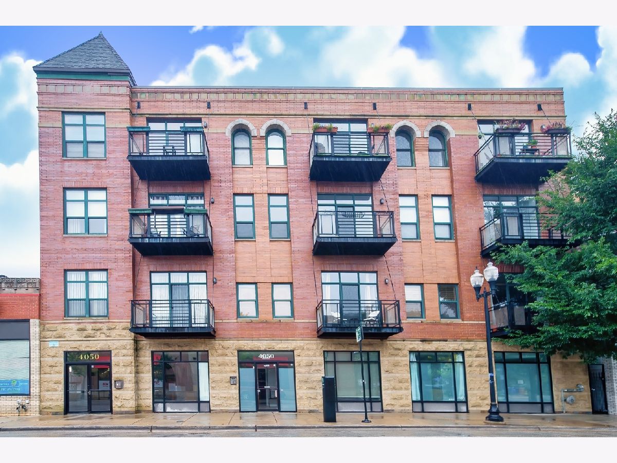  For Sale Chicago Illinois, 4050 Lincoln Avenue