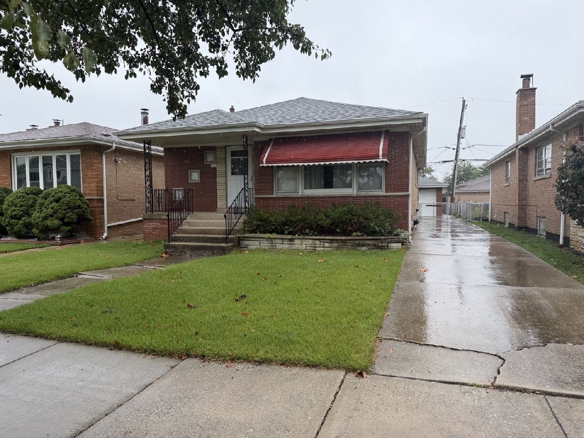  For Sale Chicago Illinois, 8325 Karlov Avenue