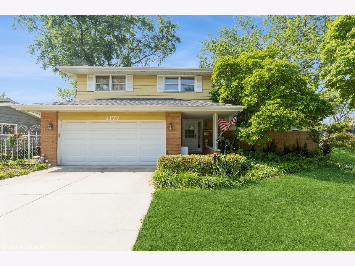  For Sale Elgin Illinois, 1177 Meadow Lane