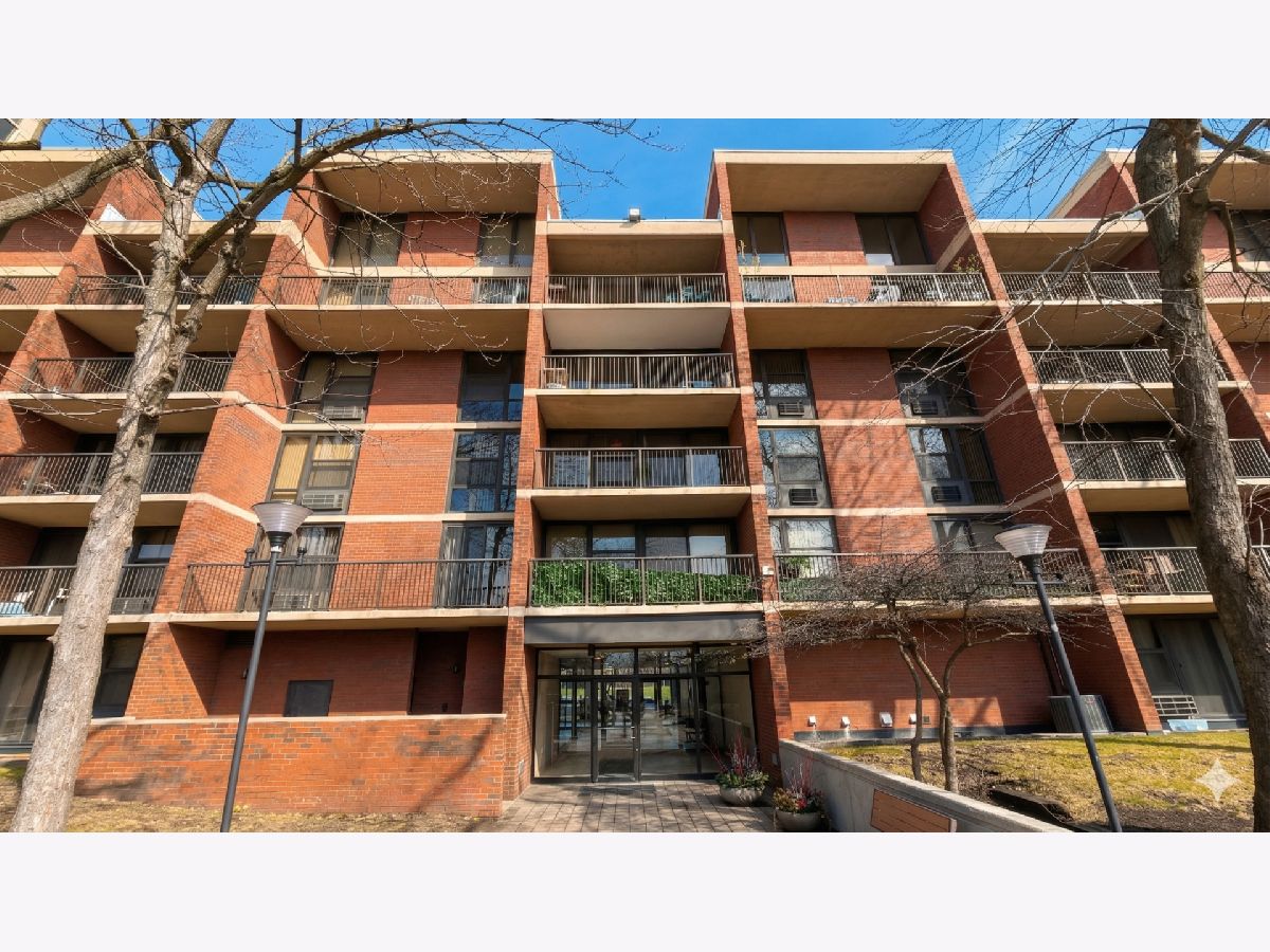  For Sale Chicago Illinois, 3021 Michigan Avenue