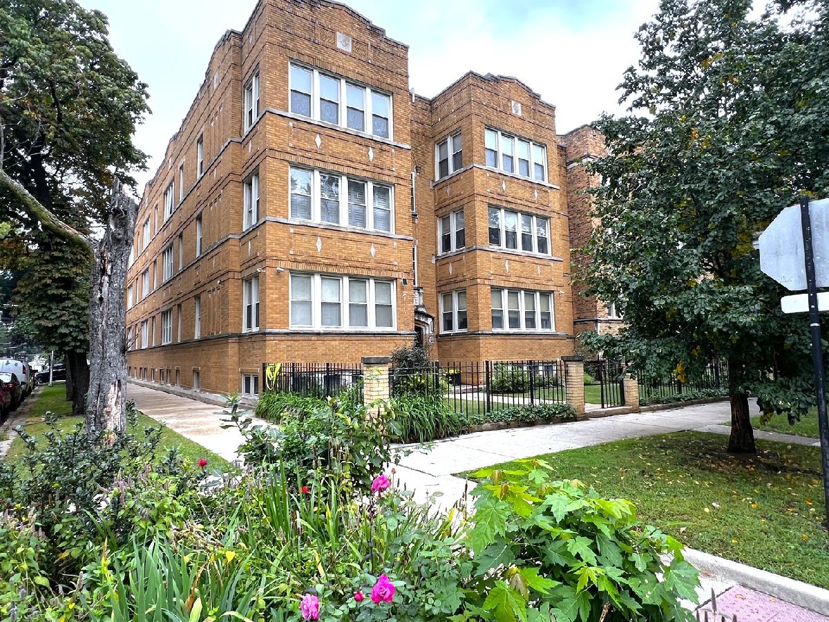  For Sale Chicago Illinois, 7433 Hoyne Avenue