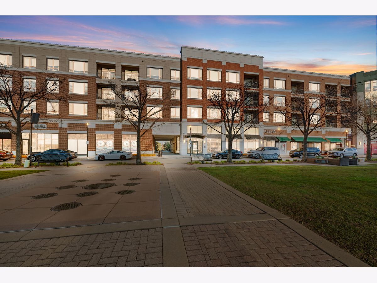  For Rent Burr Ridge Illinois, 850 Village Center