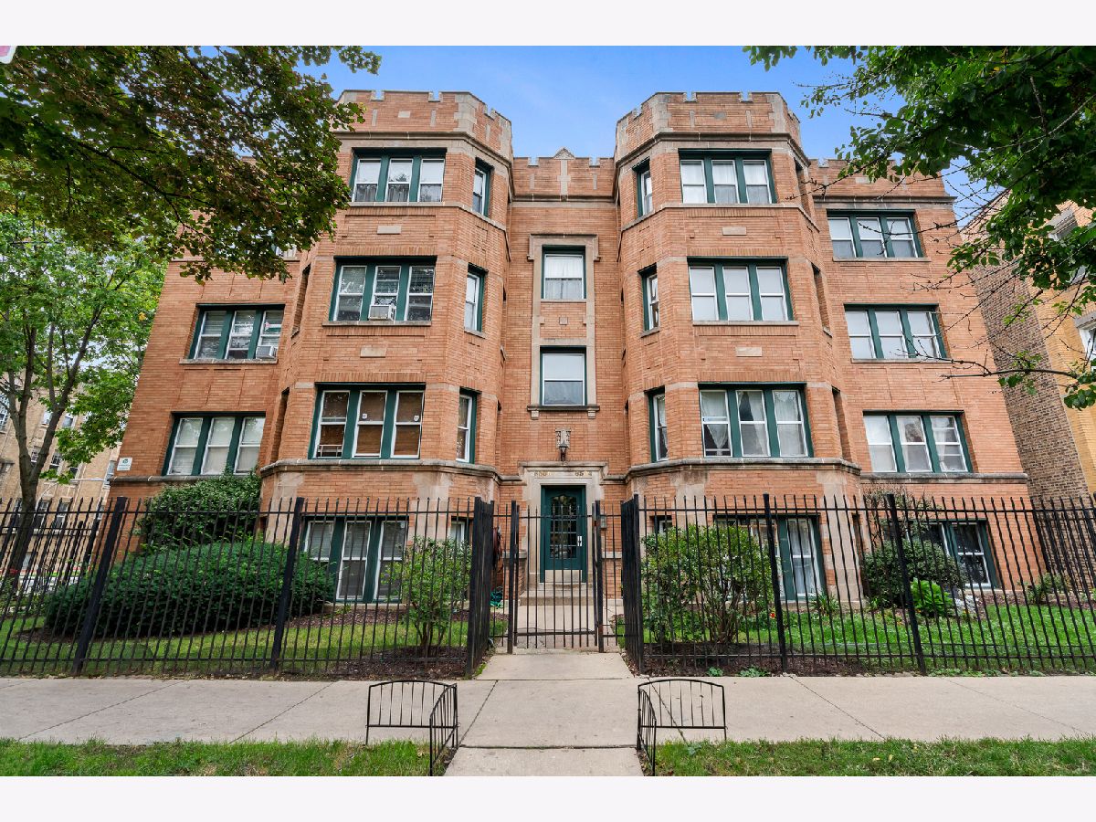  For Sale Chicago Illinois, 6304 Claremont Avenue