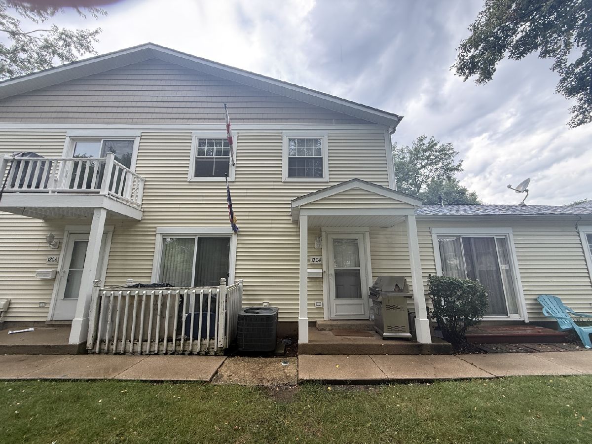  Rented Wheeling Illinois, 1204 Roth