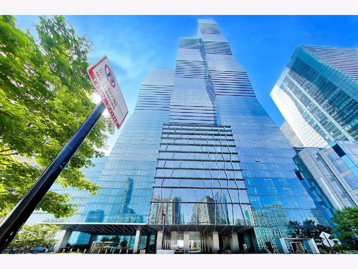  For Sale Chicago Illinois, 363 Wacker Drive