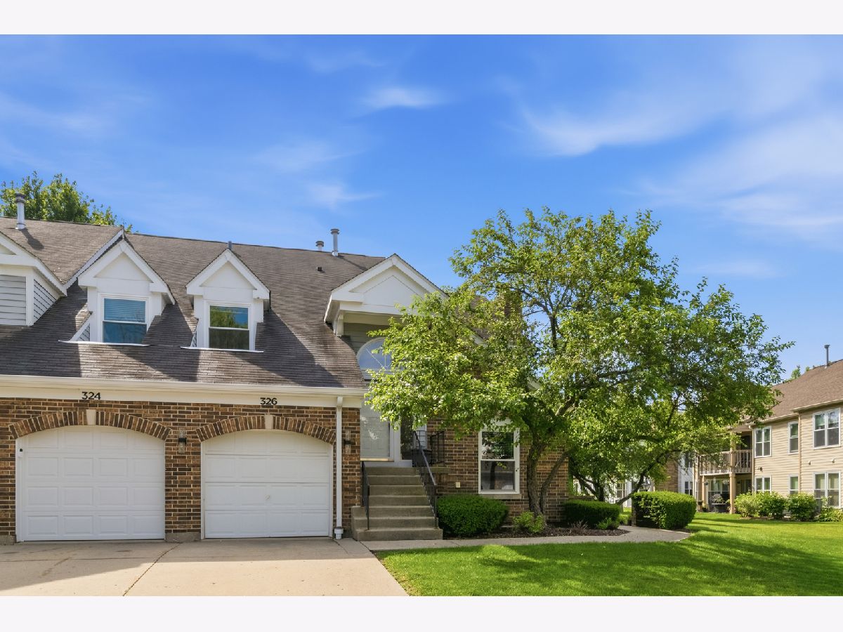 Townhomes & Condos & Homes Rented Woodlands Of Fiore Buffalo Grove Illinois, 326 Satinwood