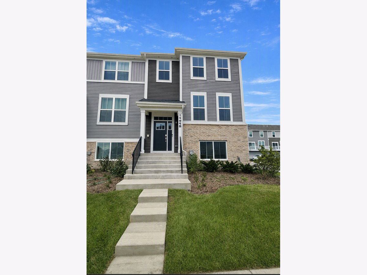Homes & Condos & Townhomes For Rent Keller Farm Plainfield Illinois, 14948 Mccarthy