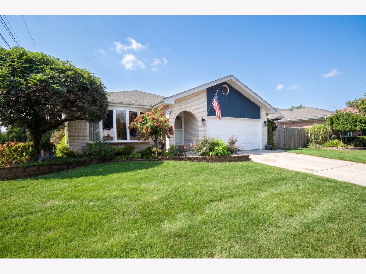  For Sale Oak Lawn Illinois, 9430 69th Avenue