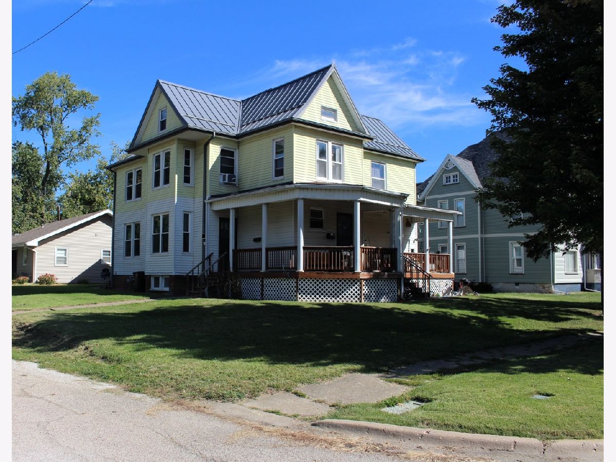  For Sale Clinton Illinois, 423 Main Street