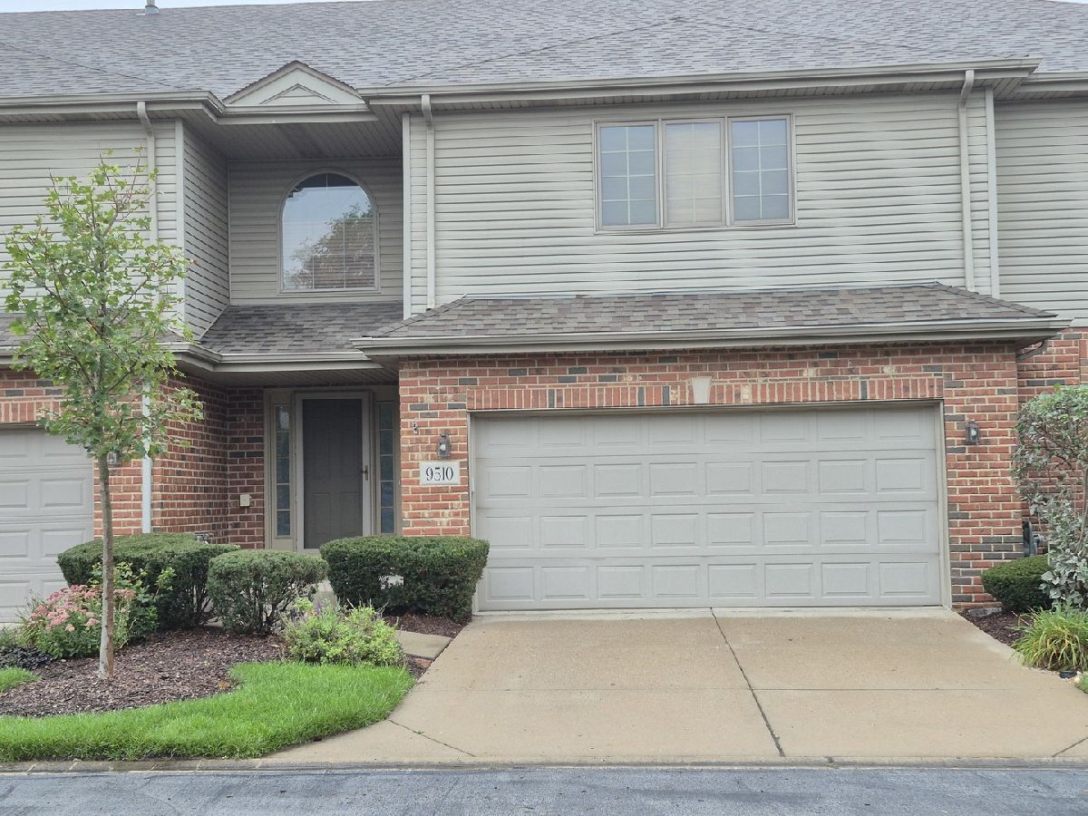 Townhomes For Sale Caledonia Tinley Park Illinois, 9510 Perth Circle