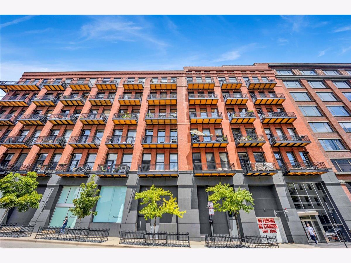  For Sale Chicago Illinois, 616 Fulton Street