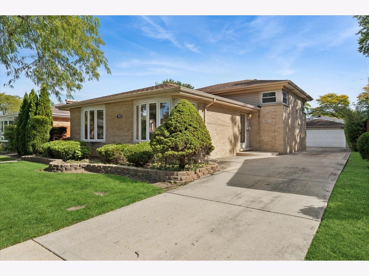  For Sale Morton Grove Illinois, 9427 Merrill Avenue