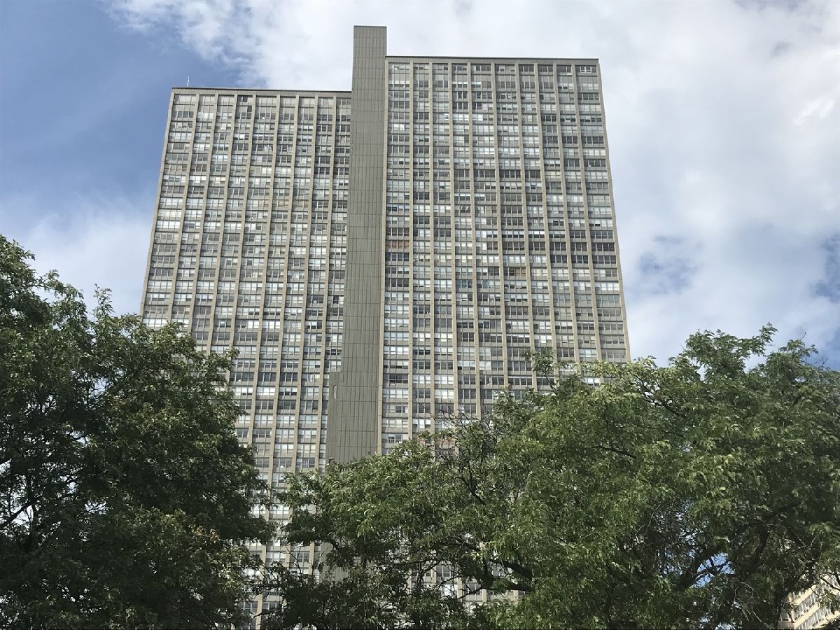 Condominiums Sold Park Place Tower Chicago Illinois, 655 Irving Park