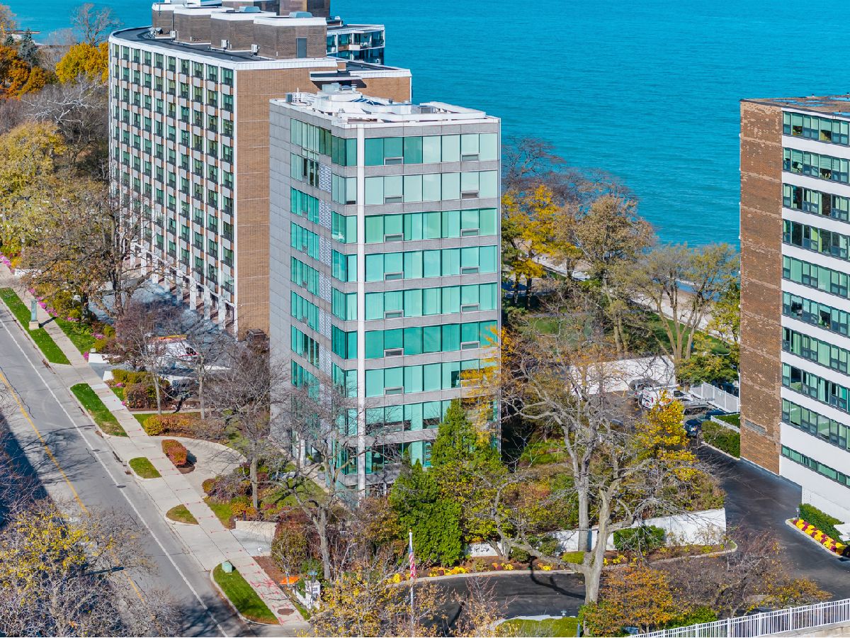  For Sale Wilmette Illinois, 1618 Sheridan Road