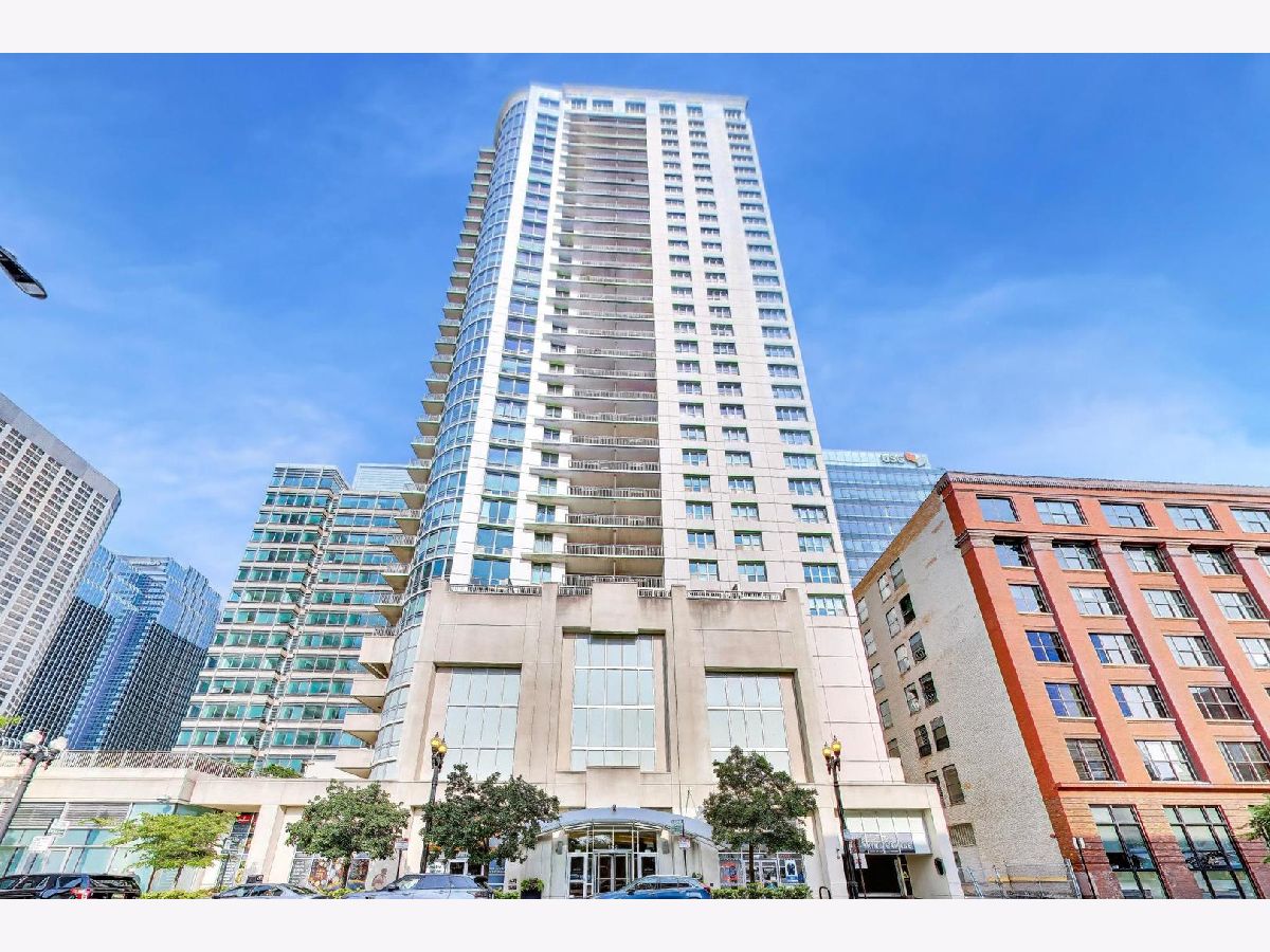  For Sale Chicago Illinois, 125 Jefferson Street