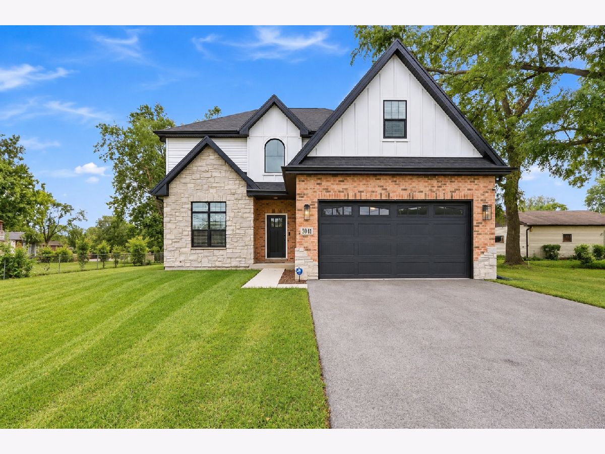 For Sale Crestwood Illinois, 5041 137th Street