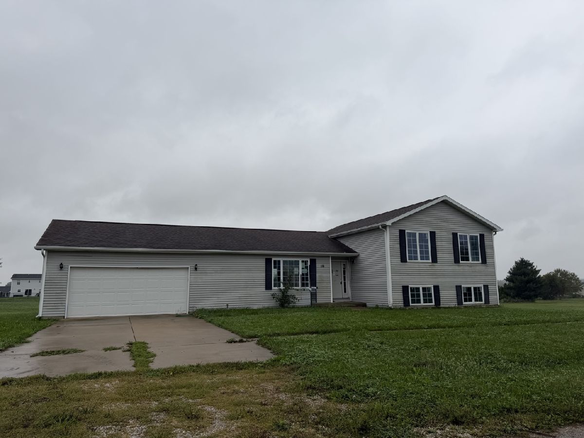  For Sale Carlock Illinois, 501 Travis Drive