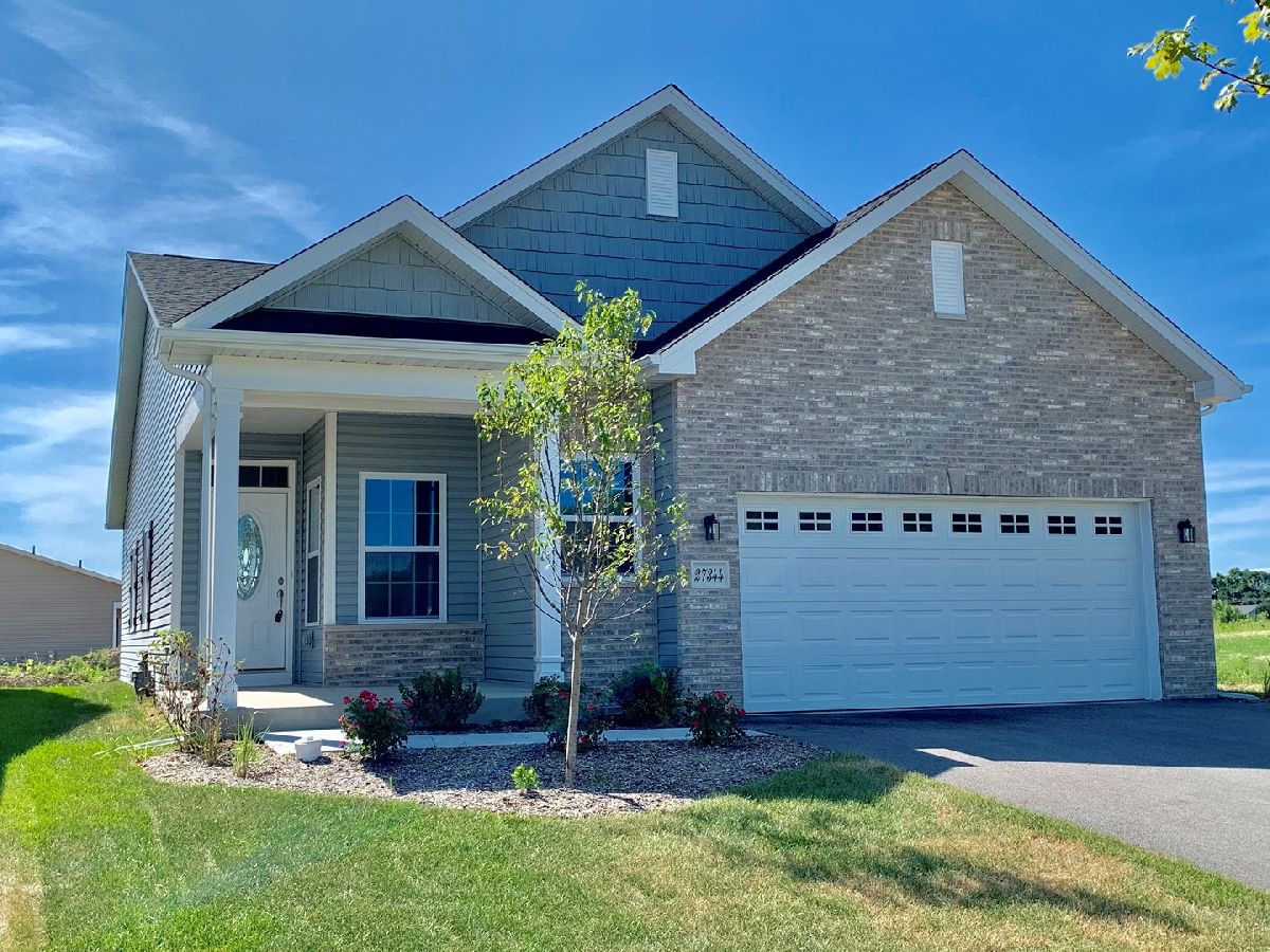  For Sale Channahon Illinois, 27410 Porto Lane