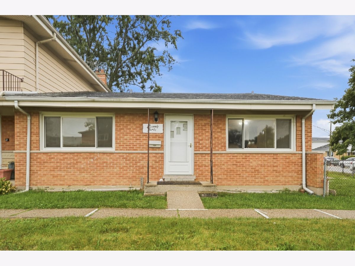  For Rent Niles Illinois, 7030 Carol