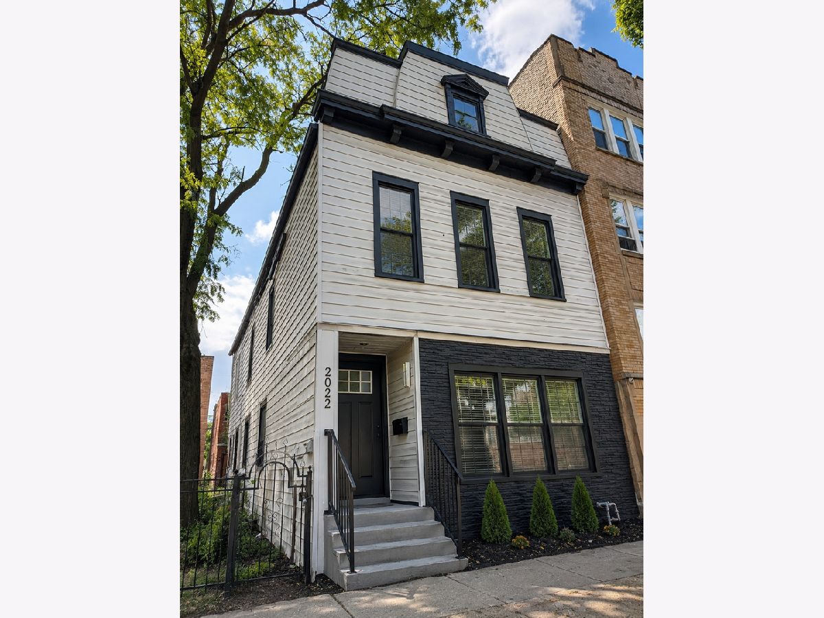  For Sale Chicago Illinois, 1304 Karlov Avenue
