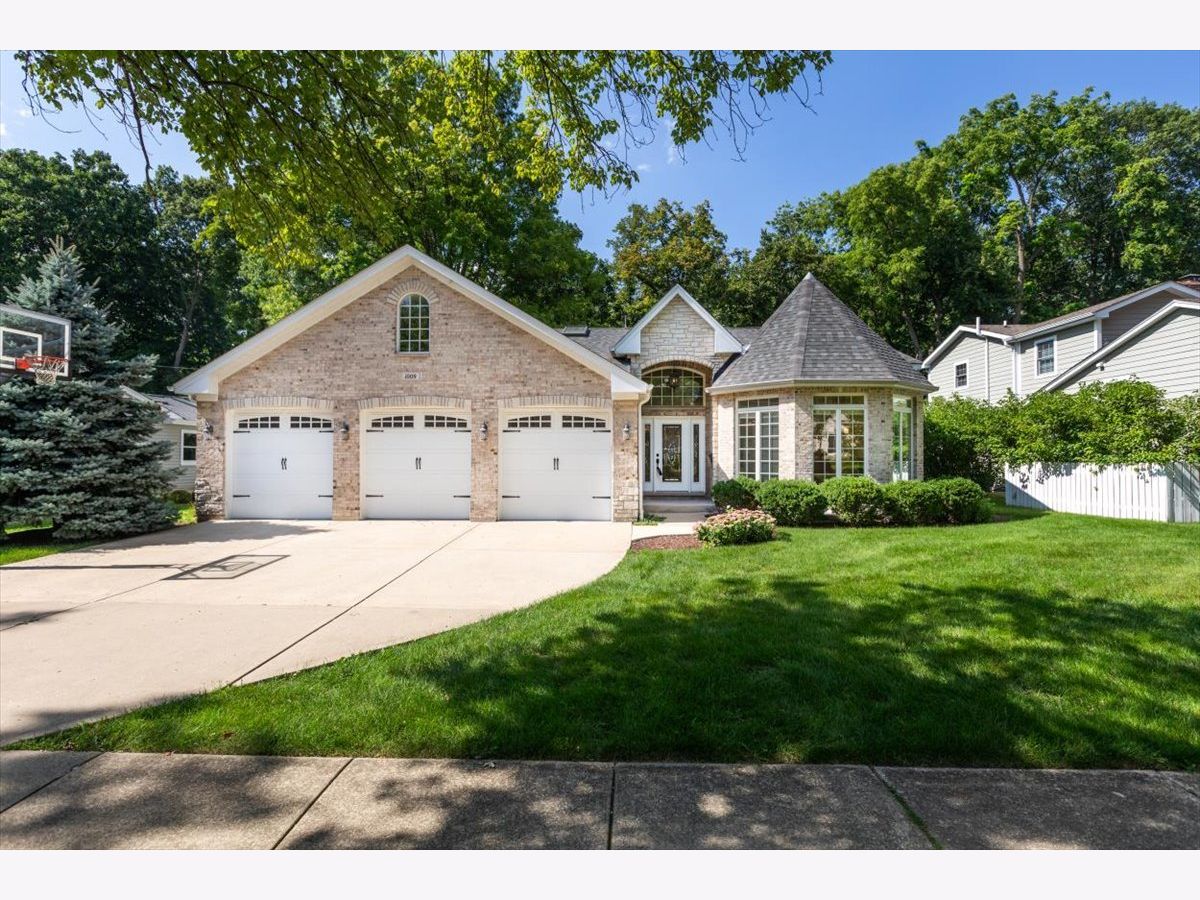  For Rent Naperville Illinois, 1009 Douglas