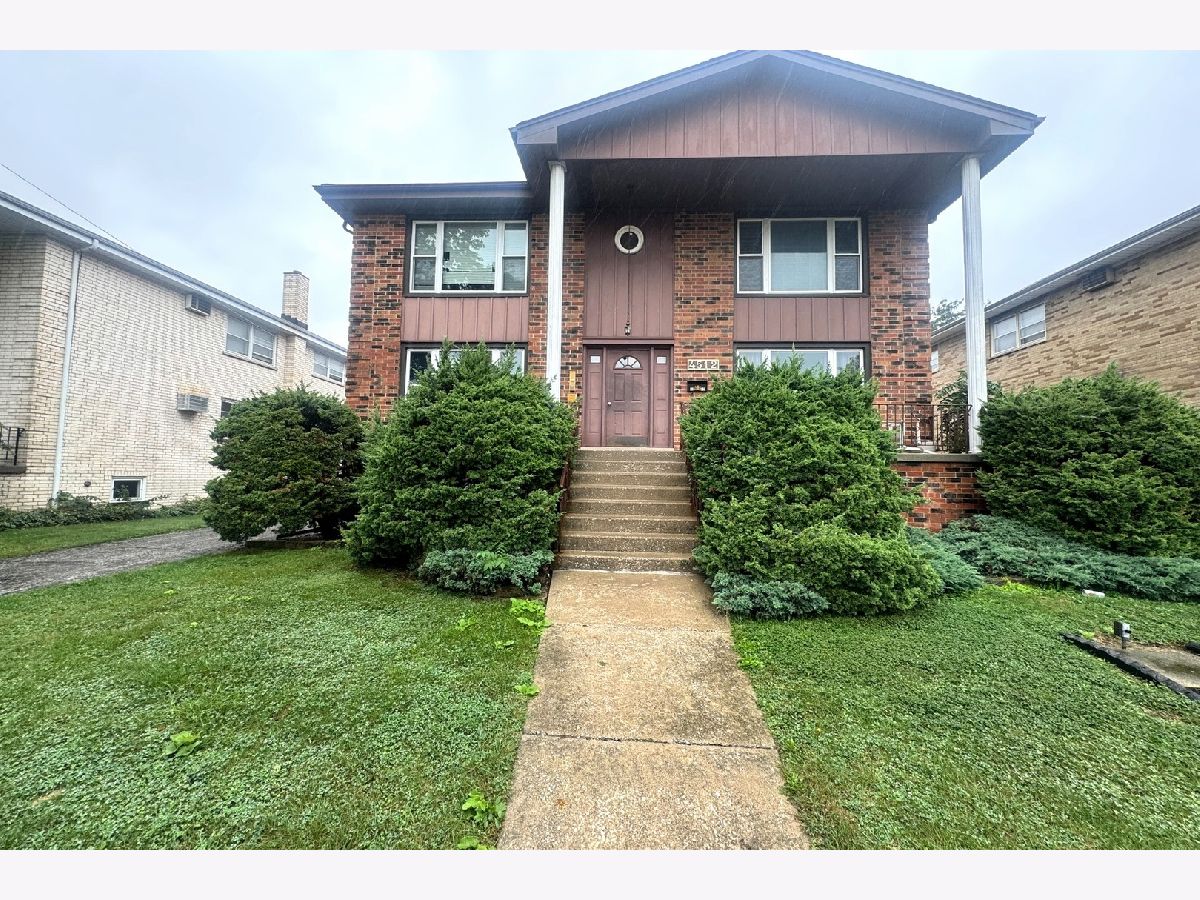  For Rent Brookfield Illinois, 4512 Grove