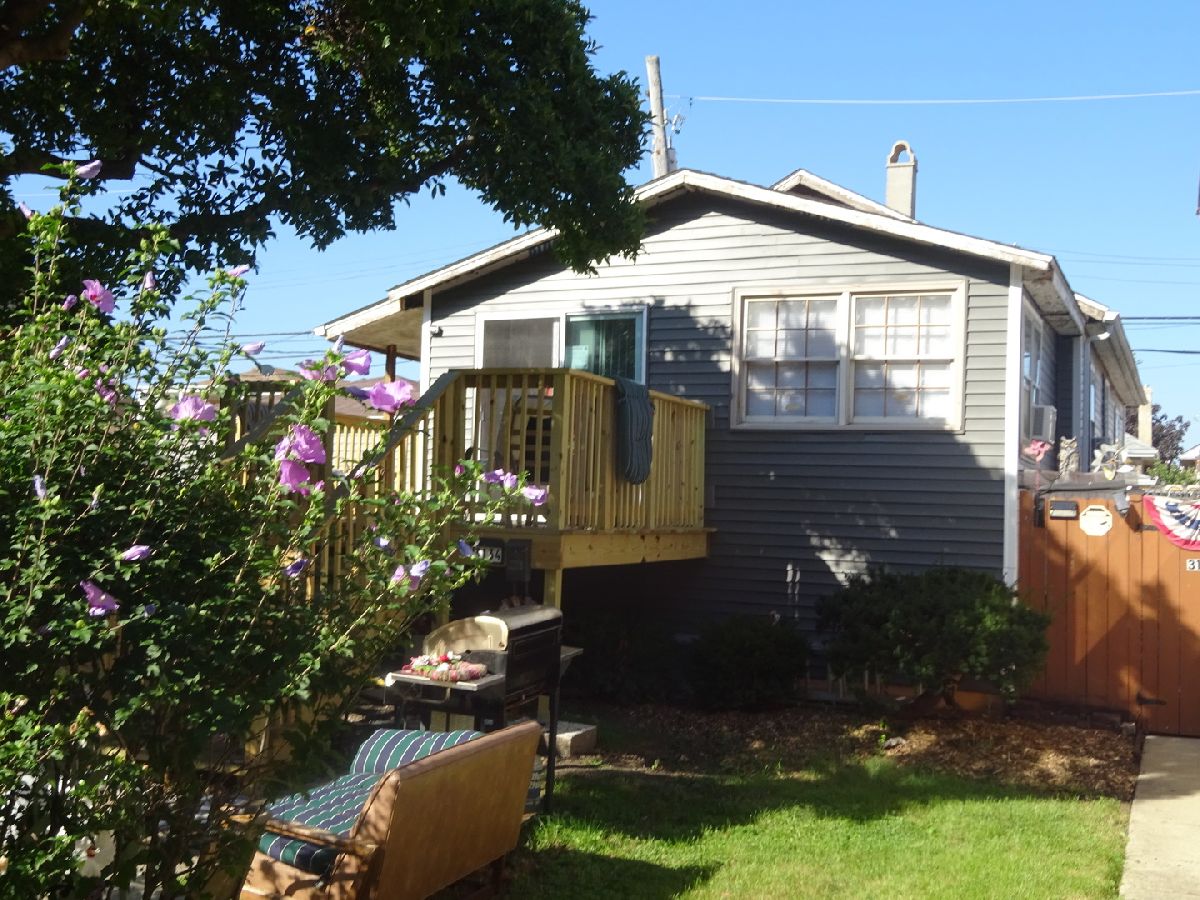  For Sale Chicago Illinois, 3134 Long Avenue