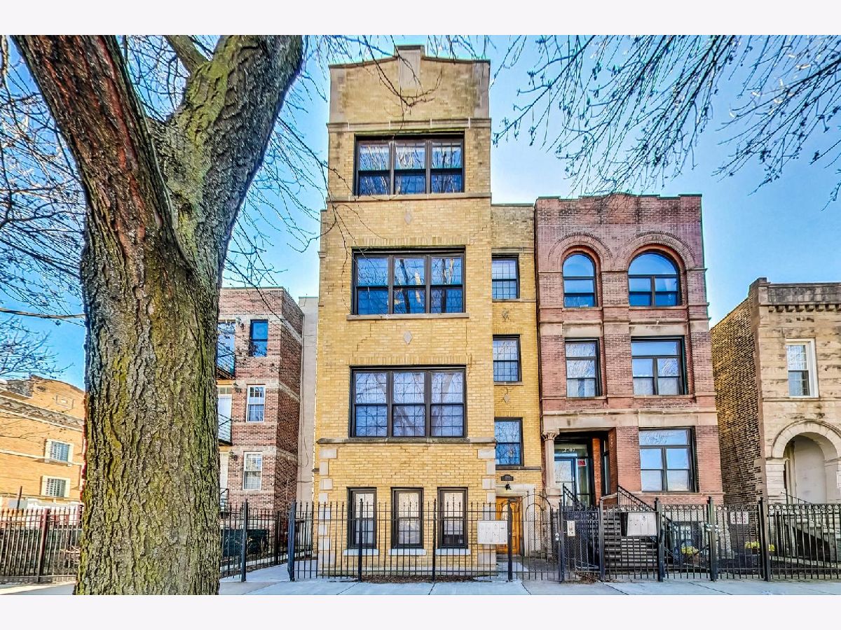  For Rent Chicago Illinois, 2705 Hirsch