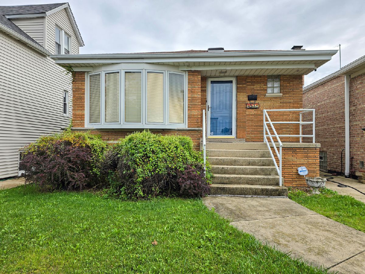  For Sale Chicago Illinois, 4531 Keeler Avenue