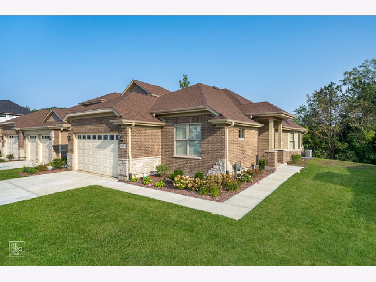 Townhomes & Homes For Sale Estates Of Montefiori Lemont Illinois, 11182 Tuscany Lane