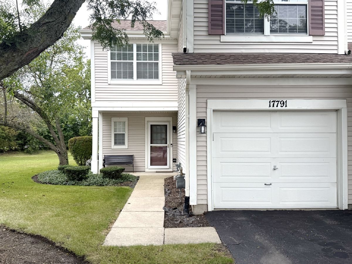  For Rent Gurnee Illinois, 17791 Salisbury