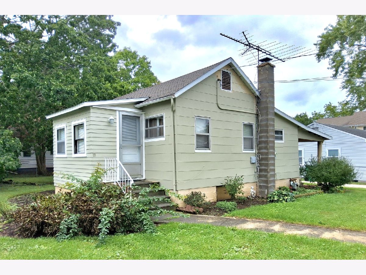  For Sale Sycamore Illinois, 406 Cottage