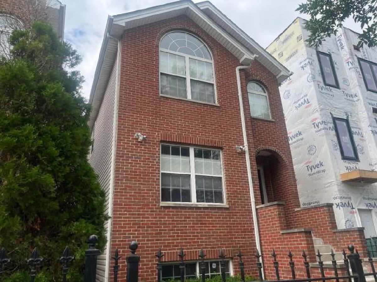  For Sale Chicago Illinois, 1610 Saint Louis Avenue