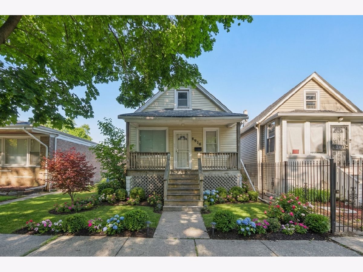  For Sale Chicago Illinois, 8918 Woodlawn Avenue