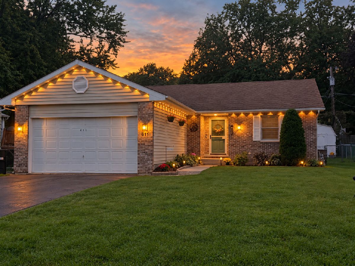  For Sale Mchenry Illinois, 611 Orchid