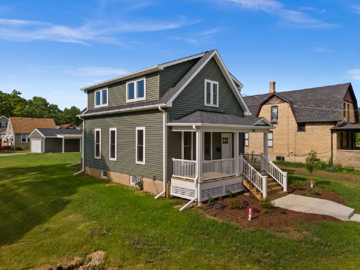  For Sale Elgin Illinois, 790 Wing Street