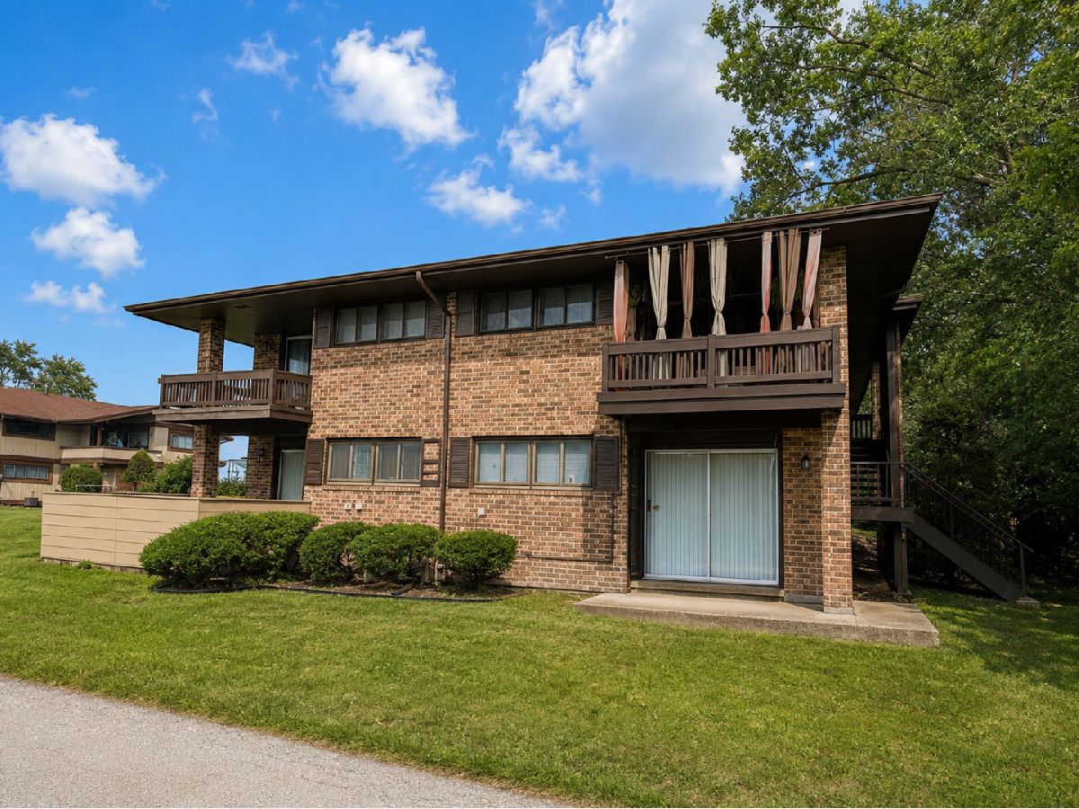  For Sale Country Club Hills Illinois, 19428 Oak Avenue