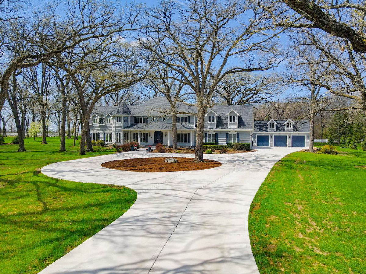  For Sale Wadsworth Illinois, 37132 Black Velvet Lane