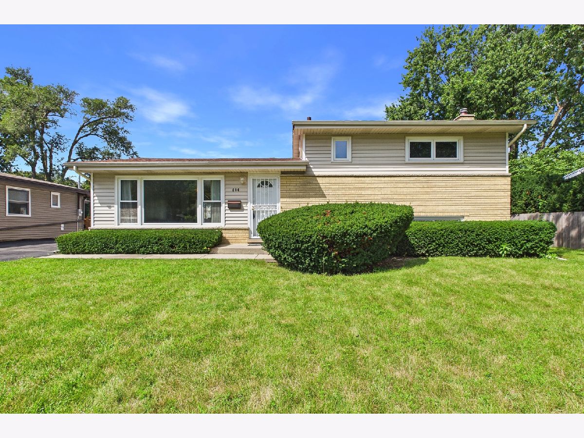 Homes & Townhomes For Sale Brickman Manor Mount Prospect Illinois, 604 Wilshire Drive