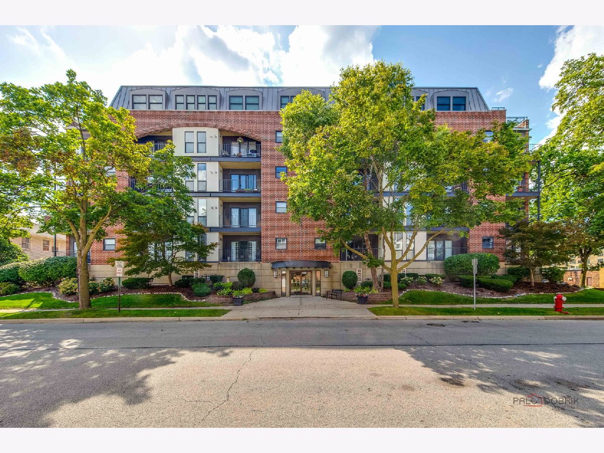  For Sale Arlington Heights Illinois, 110 Evergreen Avenue
