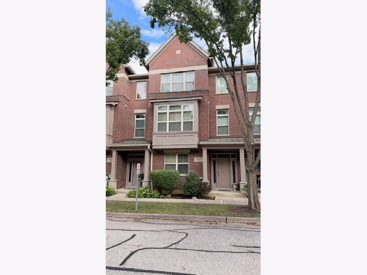  For Rent Vernon Hills Illinois, 717 Keystone