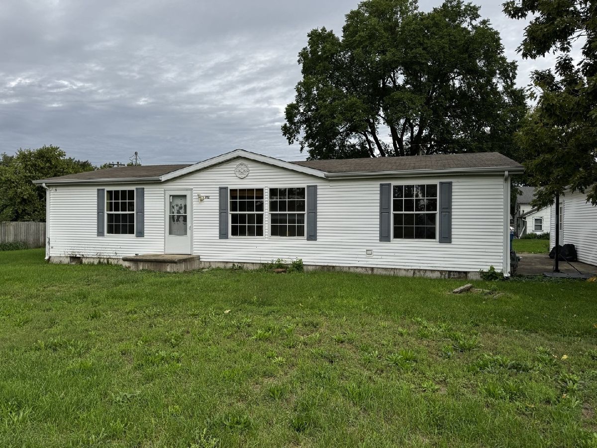  For Sale Cornell Illinois, 712 Main Street