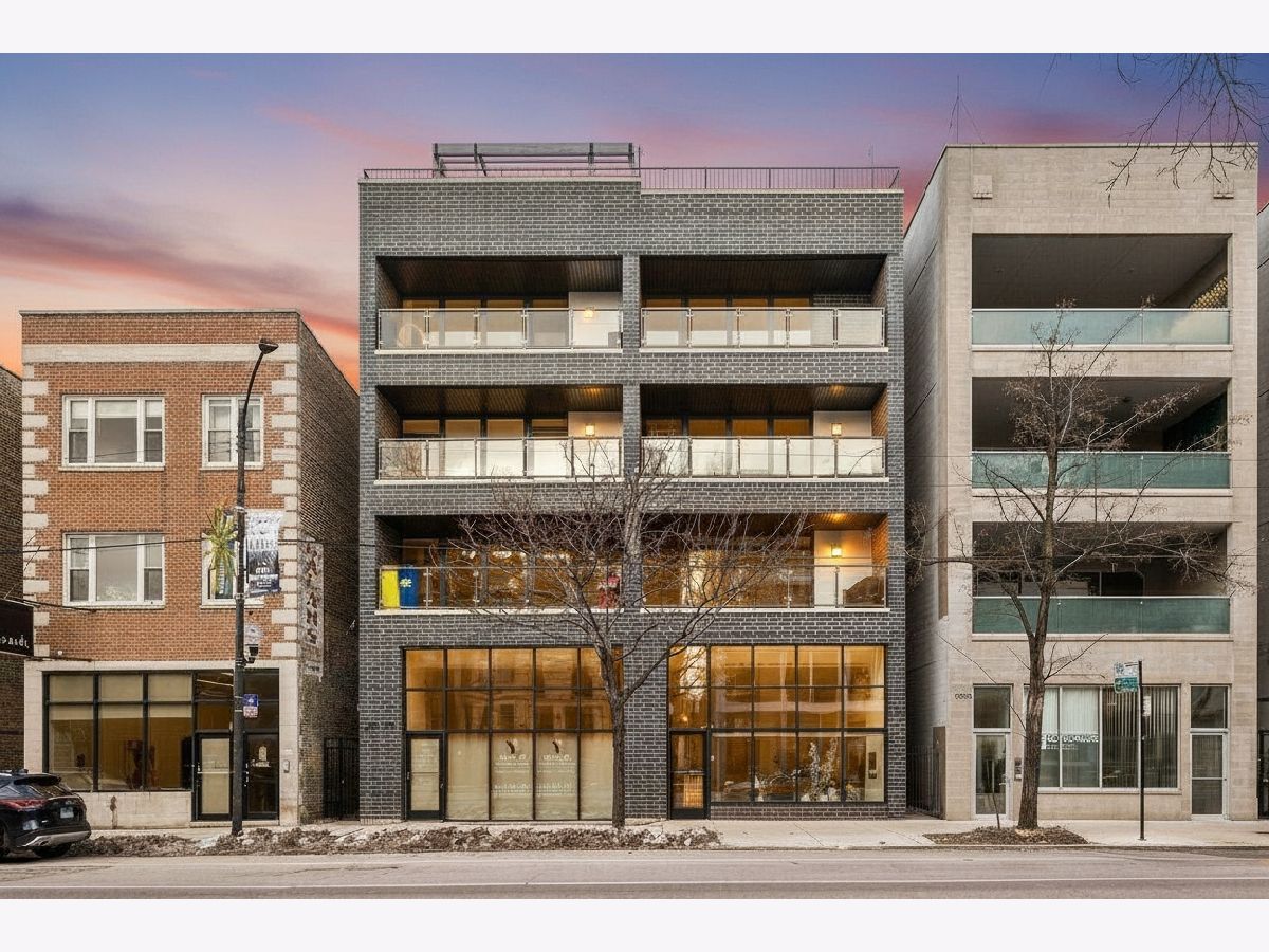 For Sale Chicago Illinois, 2210 Chicago Avenue