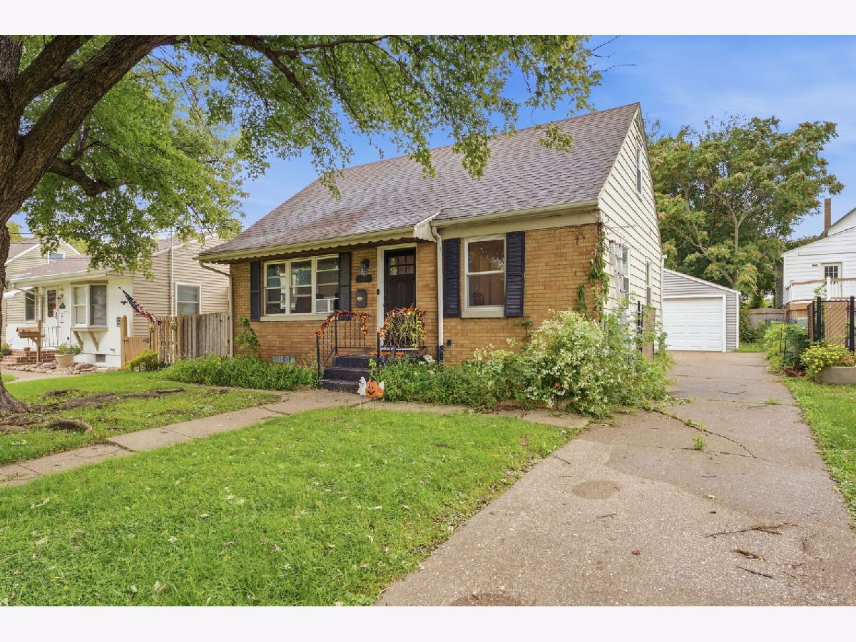  For Sale Moline Illinois, 1727 13th Avenue
