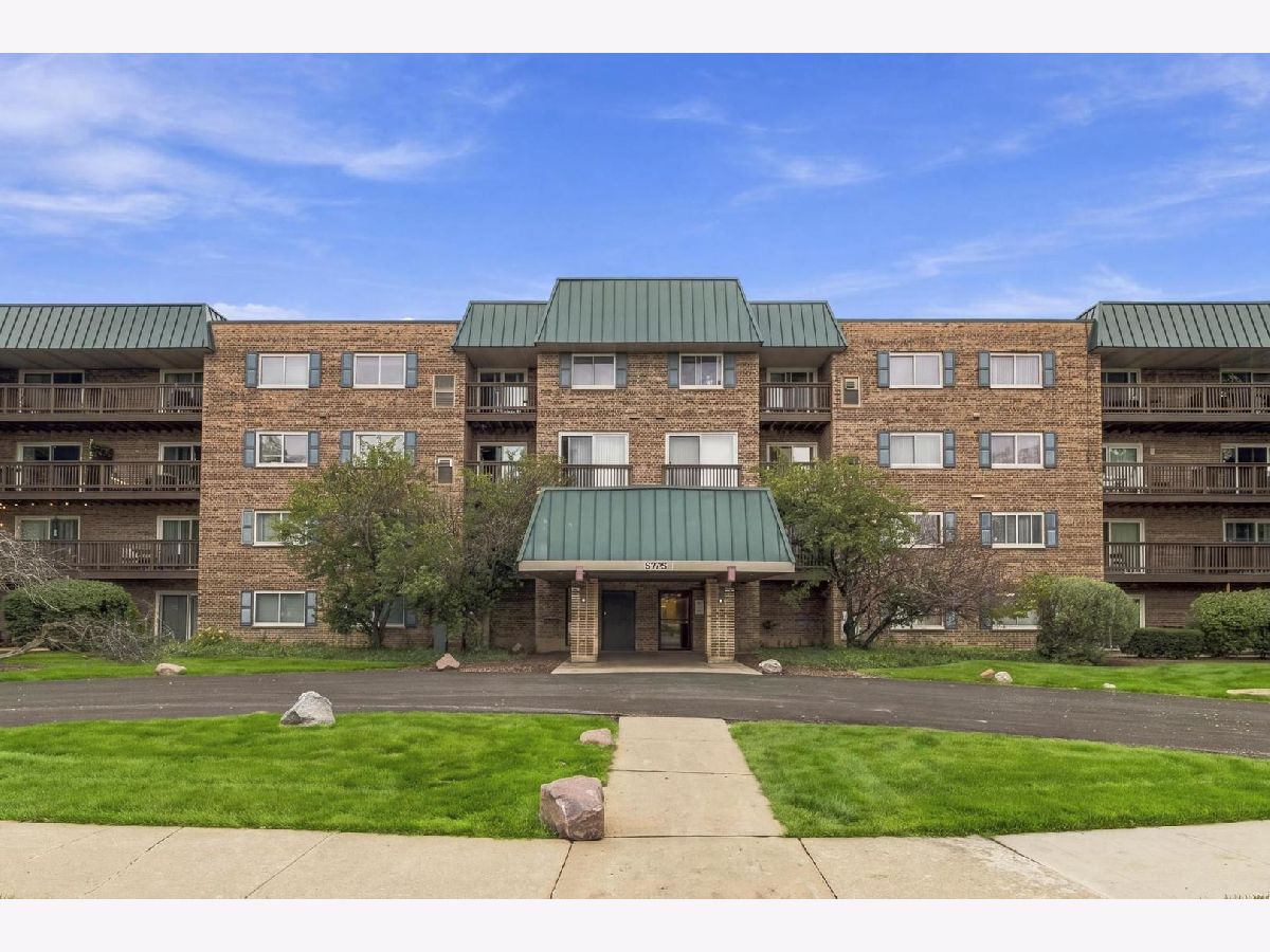  For Rent Elk Grove Village Illinois, 675 Grove